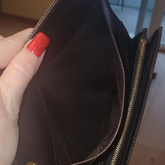 Miu Miu Brown Croc-Embossed Wallet - Picture 3 of 6